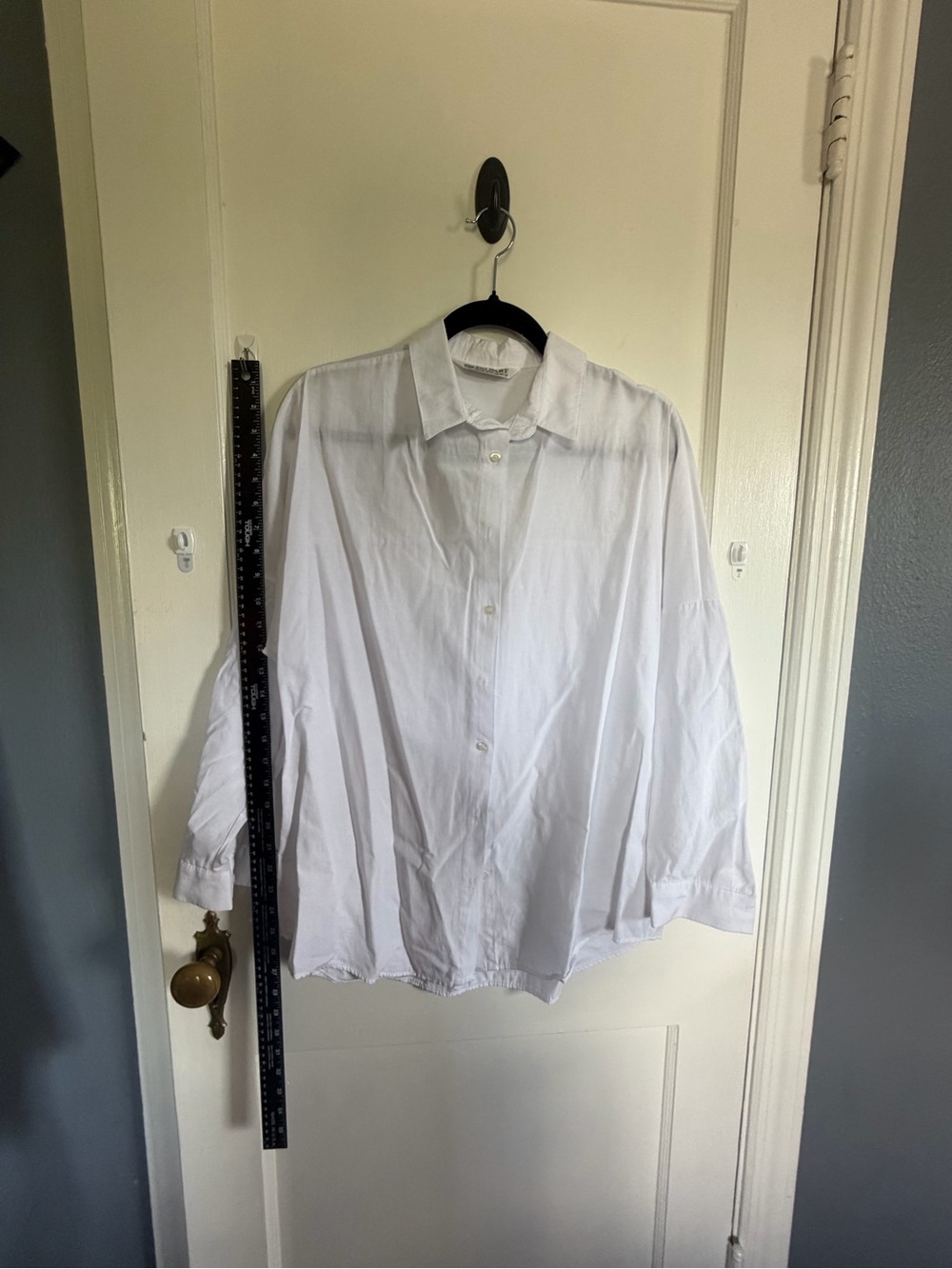 Classic Over Sized White Long-Sleeve Button-Up Shirt